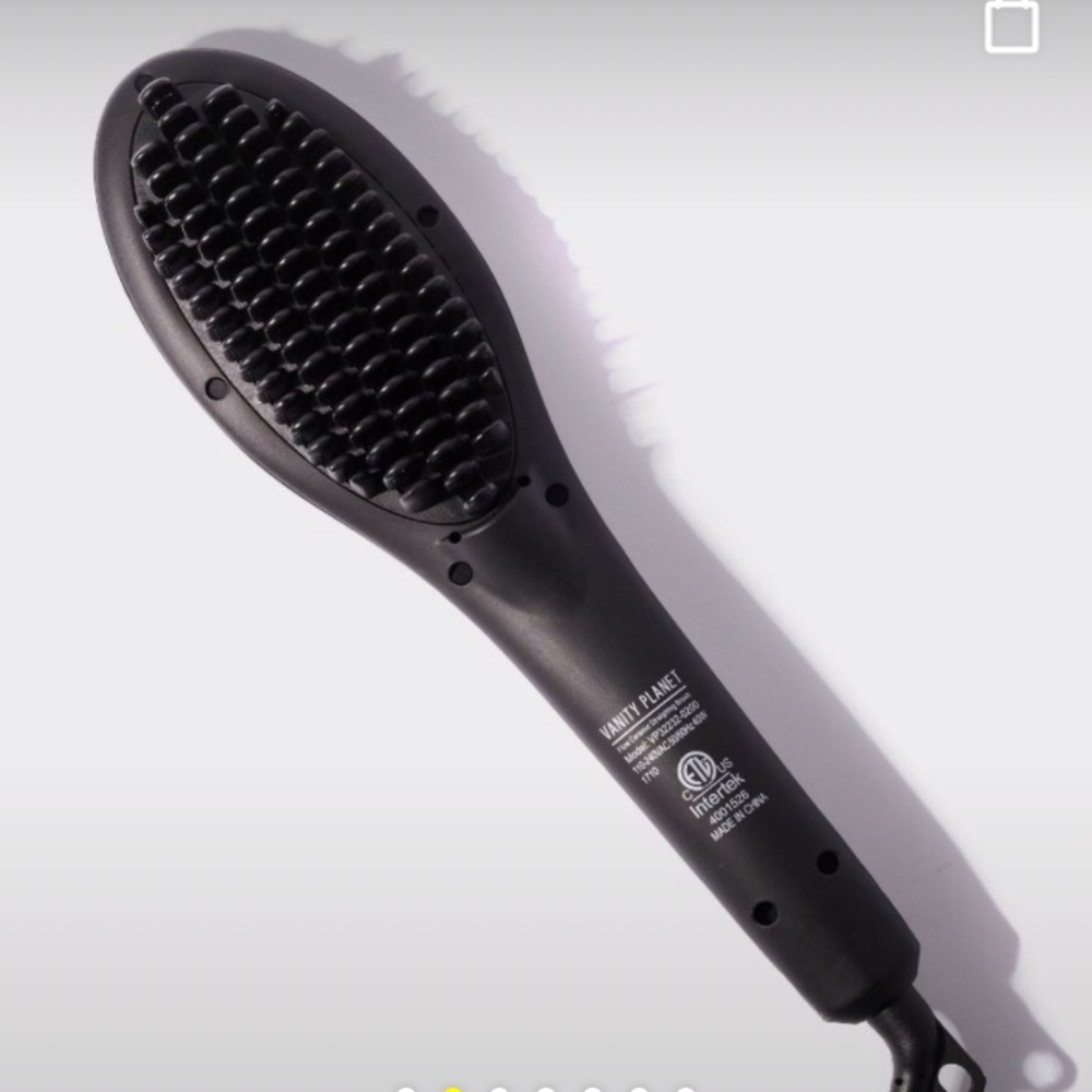 Flow ceramic straightening brush